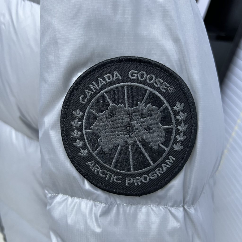 CANADA GOOSE（カナダグース）🛍️✨【超目玉】カナダグース ダウンジャケット レディース ロングコート 防寒 プレミアム 秋冬必須 🎁🔥 - 画像 4