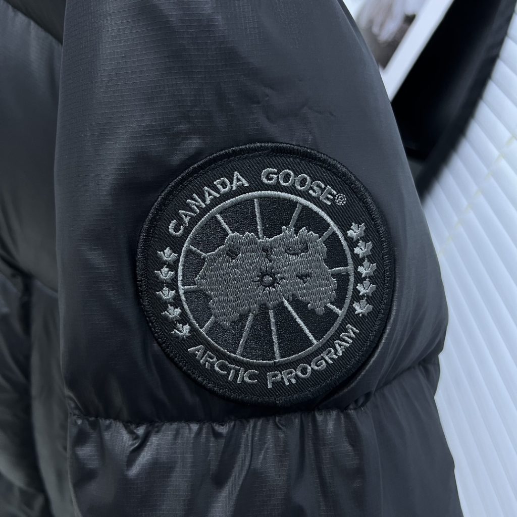 CANADA GOOSE（カナダグース）【】カナダグース ダウンフィルコート レディース ロングパーカー 防寒 アウトドア 🛒✨❄️🔥 - 画像 4