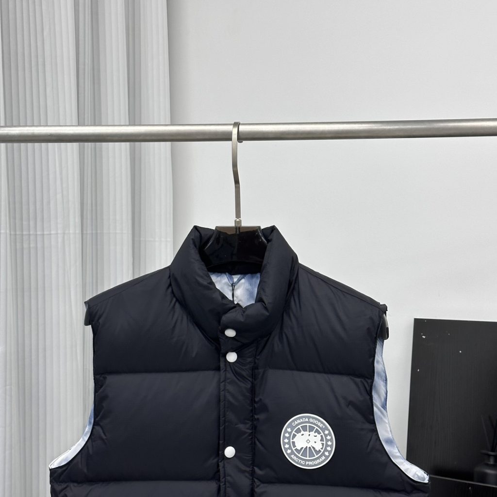 CANADA GOOSE（カナダグース）🛍️✨【】カナダグース ダウンベスト レディース 人気モデル 防寒 軽量 プレゼントに最適🎁🧥 - 画像 2
