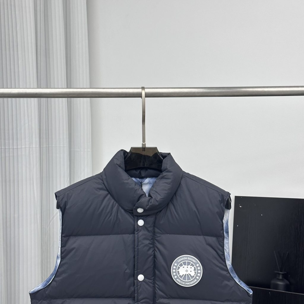 CANADA GOOSE（カナダグース）🛍️✨【】カナダグース ダウンフィルコート 防寒 レディース ロングコート 高級素材 厳冬対応 🎁🦢 - 画像 2