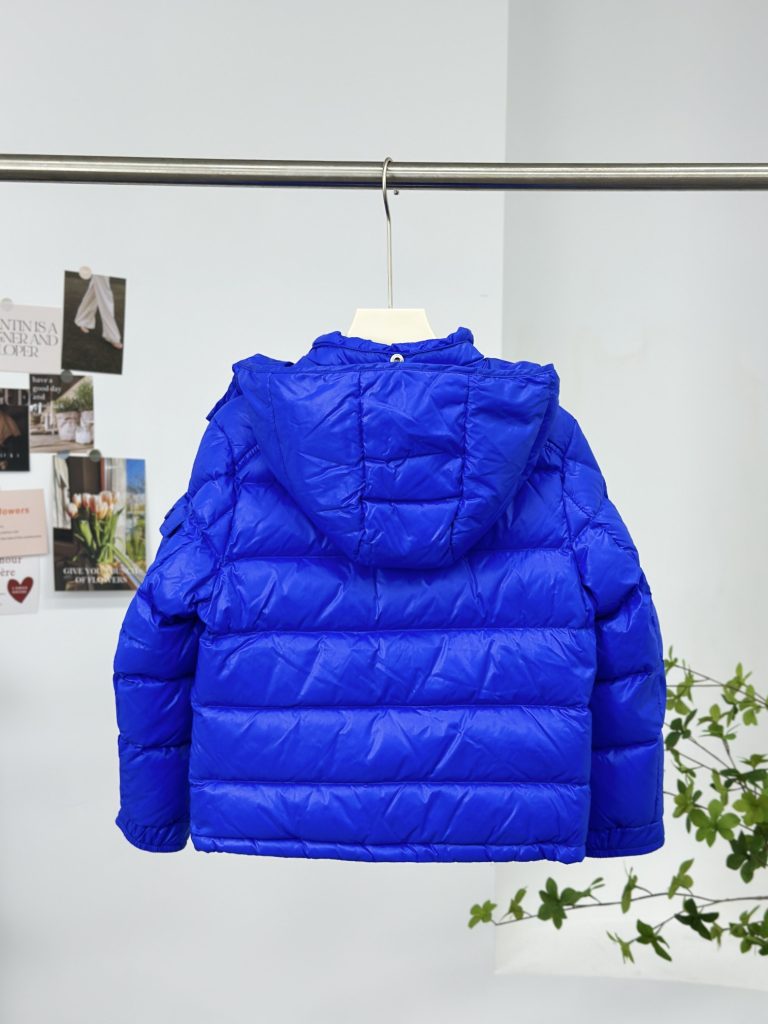 Moncler モンクレールCANADA GOOSE(カナダグース)Moncler モンクレール【新作】モンクレール ダウンジャケット レディース✨ 秋冬必須アイテム🕊️ 高級素材☁️ 保温性抜群🔥 - 画像 5