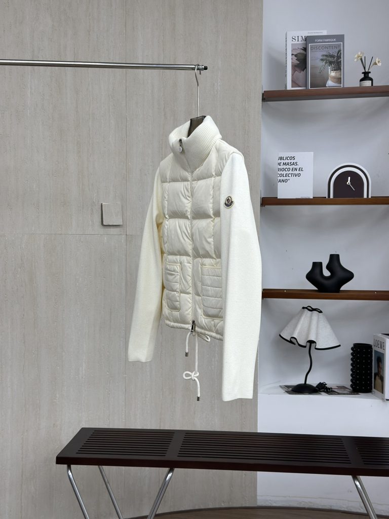 Moncler モンクレール【モンクレール】ダウンジャケット 秋冬新作✨ レディース 高品質 保温性◎🎯 送料無料🛒 - 画像 2