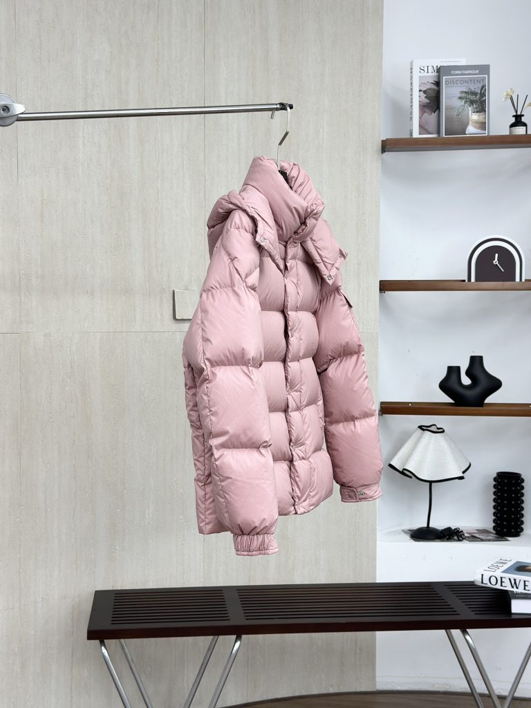 Moncler モンクレール【新作】モンクレール ダウンジャケット レディース✨ 秋冬必須アイテム🕊️ 高級素材☁️ 暖かさ抜群⭐️ - 画像 3
