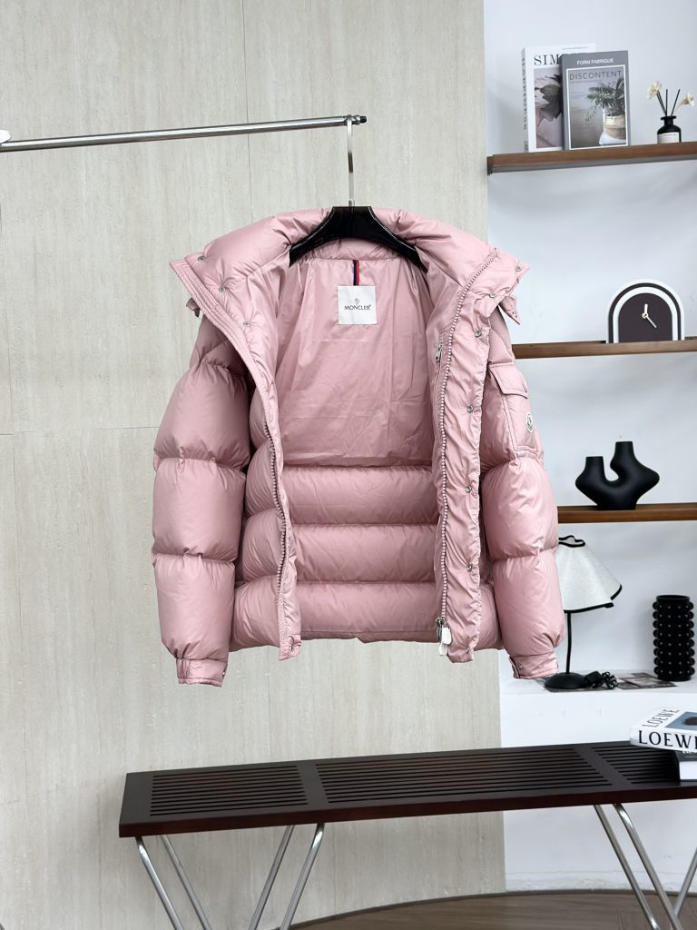 Moncler モンクレール【新作】モンクレール ダウンジャケット レディース✨ 秋冬必須アイテム🕊️ 高級素材☁️ 暖かさ抜群⭐️ - 画像 6