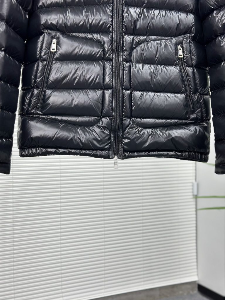 Moncler モンクレール【新作】モンクレール ダウンジャケット レディース✨ 秋冬必須 高品質 保温 軽量🕊️ 大人気 9点画像🛍️ 限定モデル🎯 - 画像 6