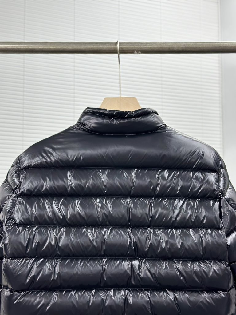 Moncler モンクレール【新作】モンクレール ダウンジャケット レディース✨ 秋冬必須 高品質 保温 軽量🕊️ 大人気 9点画像🛍️ 限定モデル🎯 - 画像 7