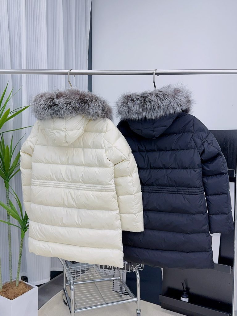 Moncler モンクレール【MONCLER】モンクレール ダウンジャケット 新作✨ レディース 秋冬コート🛒 プレゼントに🎁 ギフト対応💝 - 画像 4