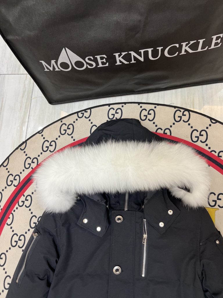 Moncler モンクレール【MONCLER】モンクレール ダウンジャケット 人気モデル✨ 秋冬必須🎯 高級感抜群💕 保温性◎ - 画像 8