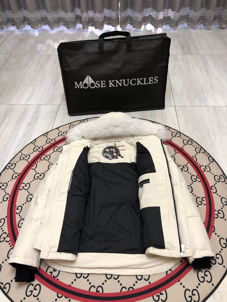 Moncler モンクレール【2023新作】モンクレール ダウンジャケット レディース✨ 軽量&高保温🥊 秋冬必須アイテム👜 大人気モデル💕 - 画像 4