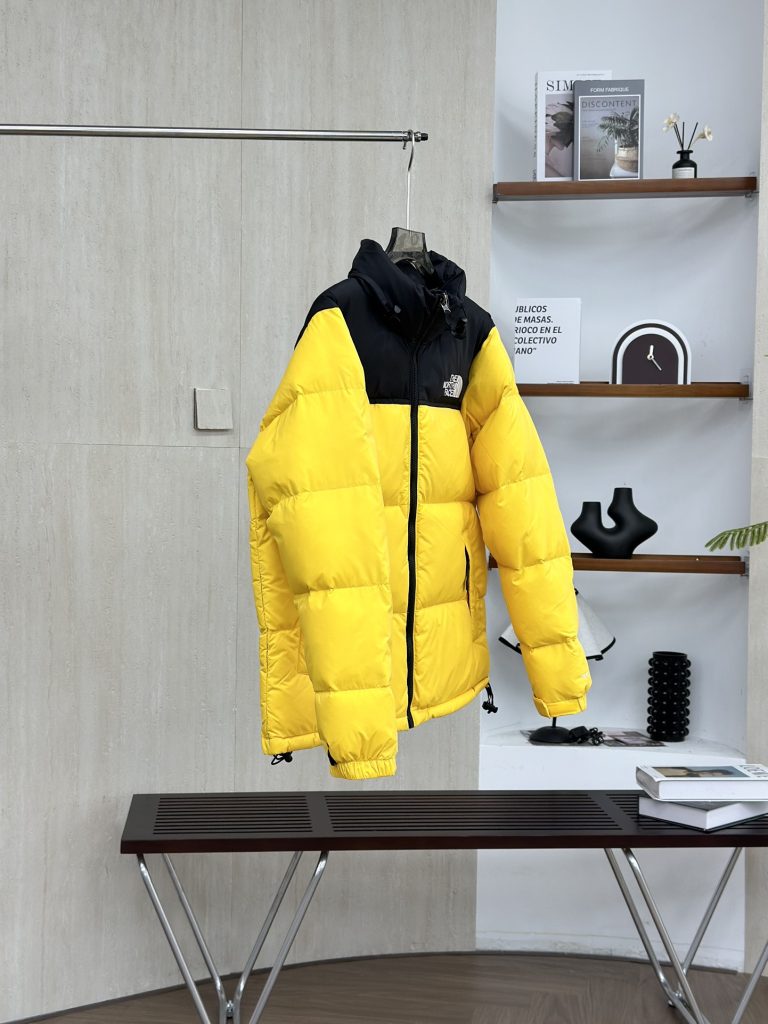 🛍️✨【限定】THE NORTH FACE ノースフェイス ダウンジャケット レア 人気モデル 高級素材✨🧥 - 画像 3
