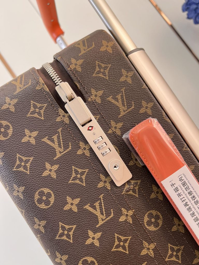 【ルイヴィトン】ホライズン キャビンバッグ モノグラム帆布 マークニューソン設計 オレンジ色 上品な旅行バッグ - 画像 6