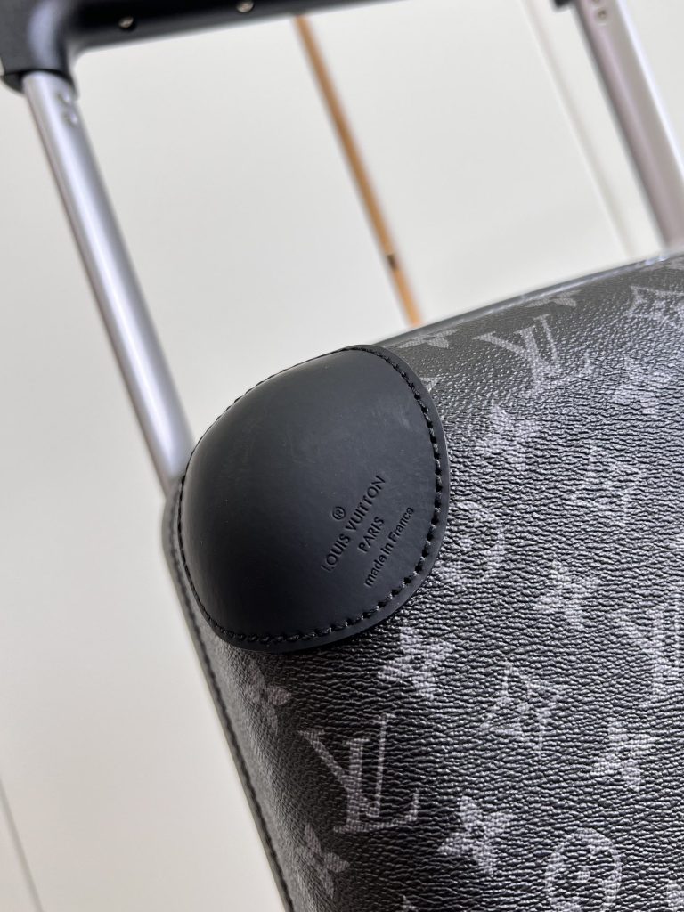 【ルイヴィトン】ホライズン トランク型小物収納ボックス モノグラム柄 旅行ステッカー付き 上品で実用的な高級逸品 - 画像 2