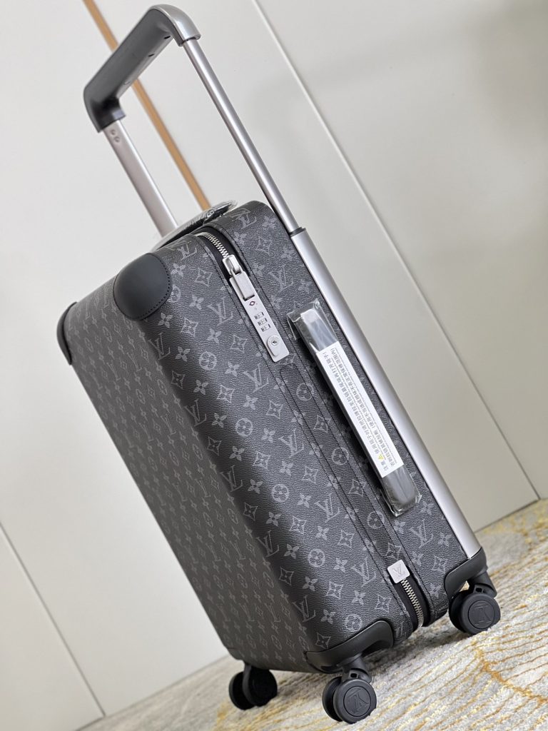 【ルイヴィトン】ホライズン トランク型小物収納ボックス モノグラム柄 旅行ステッカー付き 上品で実用的な高級逸品 - 画像 3