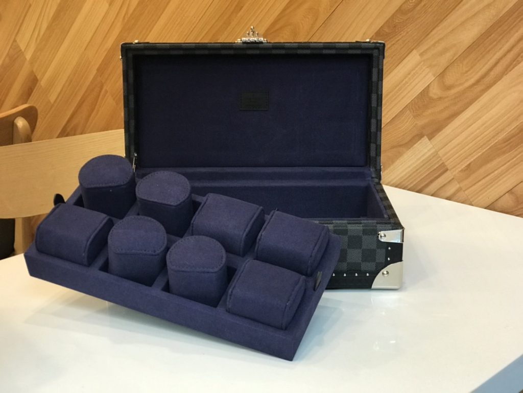 【ルイヴィトン】8連腕時計トランク モノグラム帆布 手作り仕様 貴重品収納付き 上質な逸品 - 画像 4