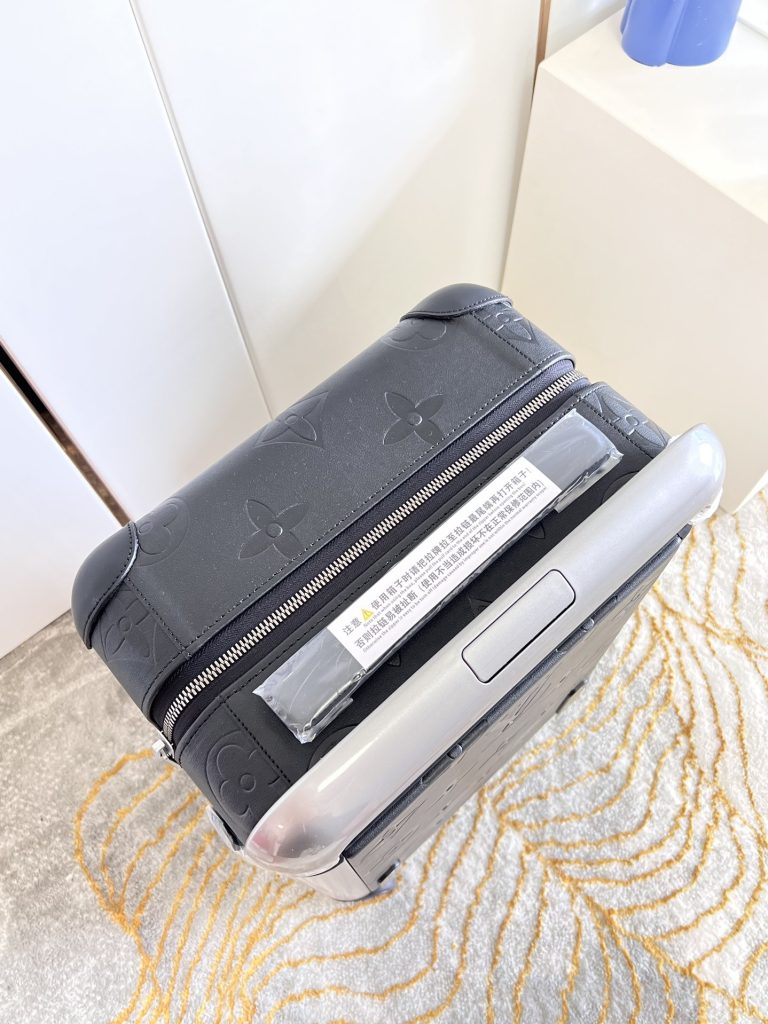 【ルイヴィトン】モノグラム キャリーバッグ ブラック压花 レザーコーナーガード 上品で実用的な旅行コンパニオン - 画像 6