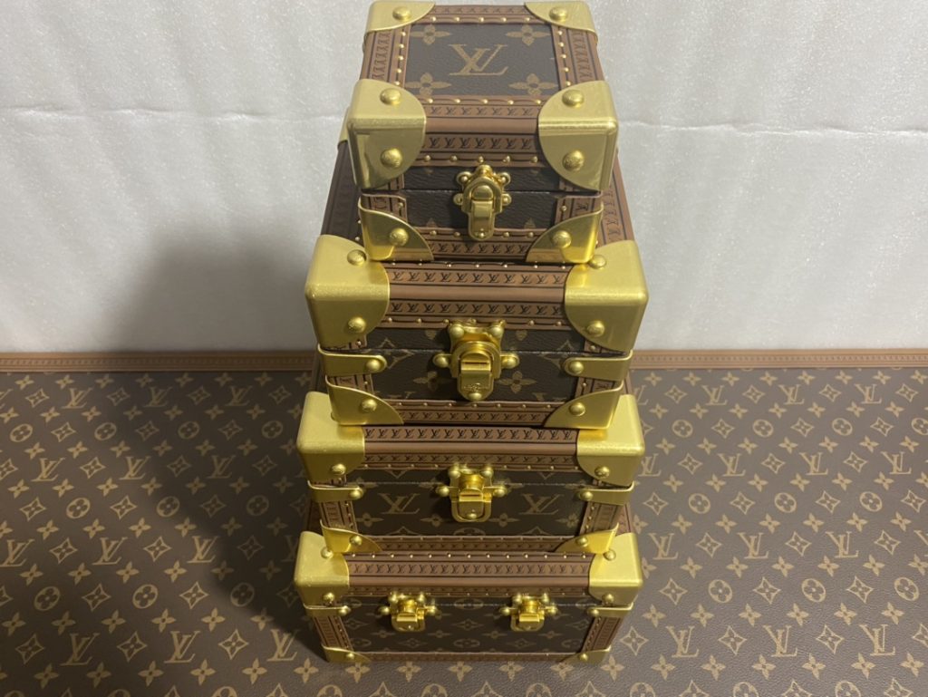【ルイヴィトン】トランク型小物収納ボックス モノグラム柄 ヴィンテージ調 上質な革製 高級感のある逸品 - 画像 3
