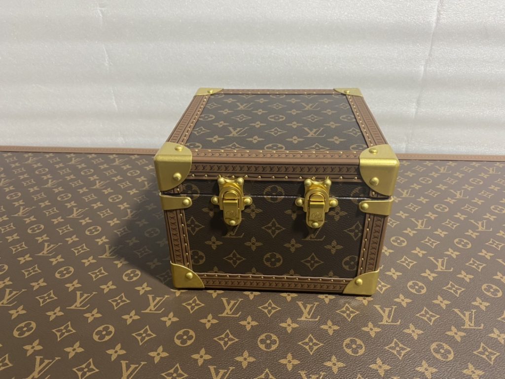 【ルイヴィトン】トランク型小物収納ボックス モノグラム柄 ヴィンテージ調 上質な革製 高級感のある逸品 - 画像 6