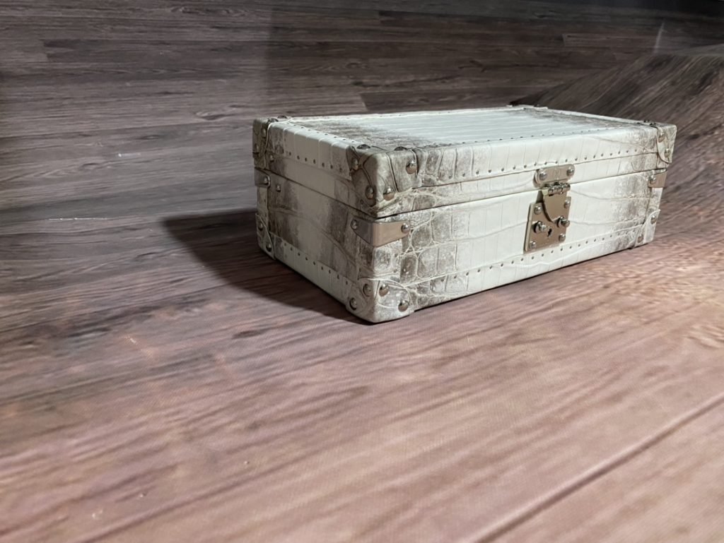 【高級時計ボックス】白ワニ革調 オレンジ内装 収納ケース 9個入り 上品な雰囲気 ギフトに最適 - 画像 4