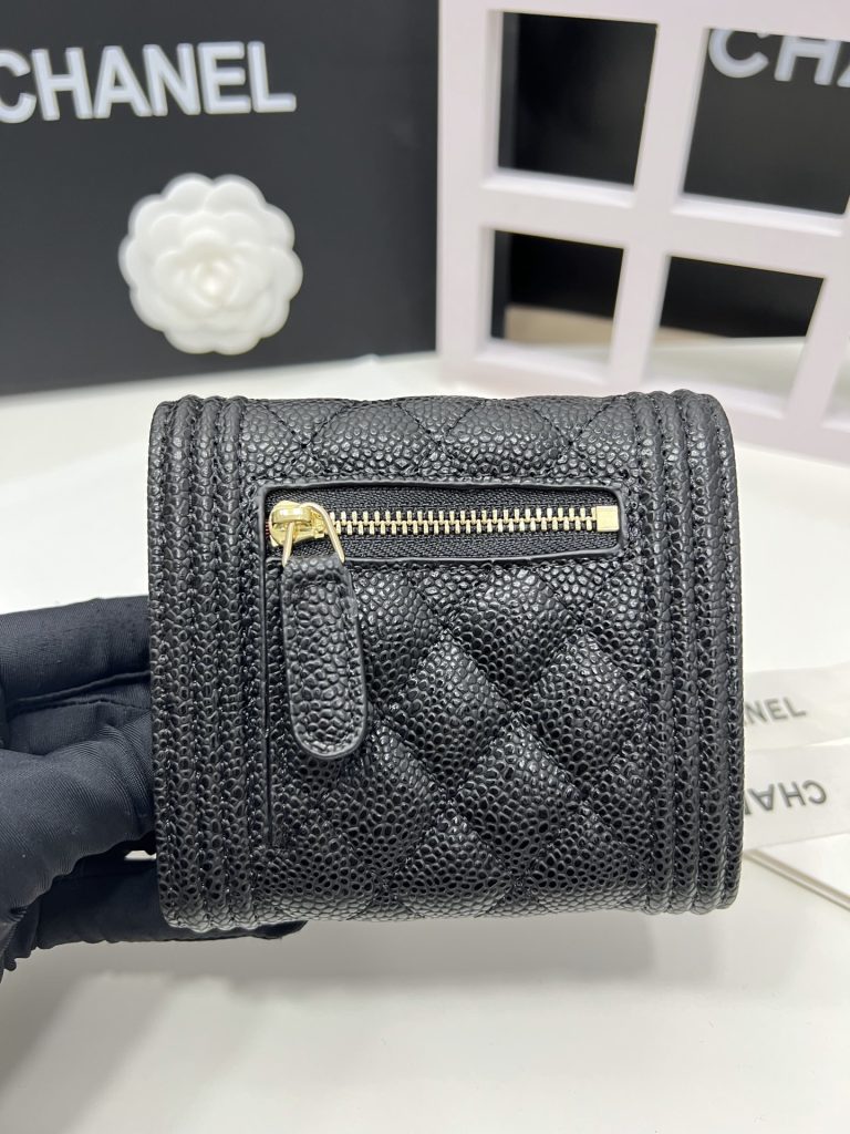 【シャネル】キャビアスキン 長財布 ココマーク金具 上品なブラックのレディースウォレット - 画像 4