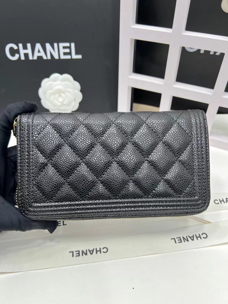 【シャネル】キャビアスキン ラウンドファスナー長財布 ココマーク金具 上品なブラックのレディースウォレット - 画像 4