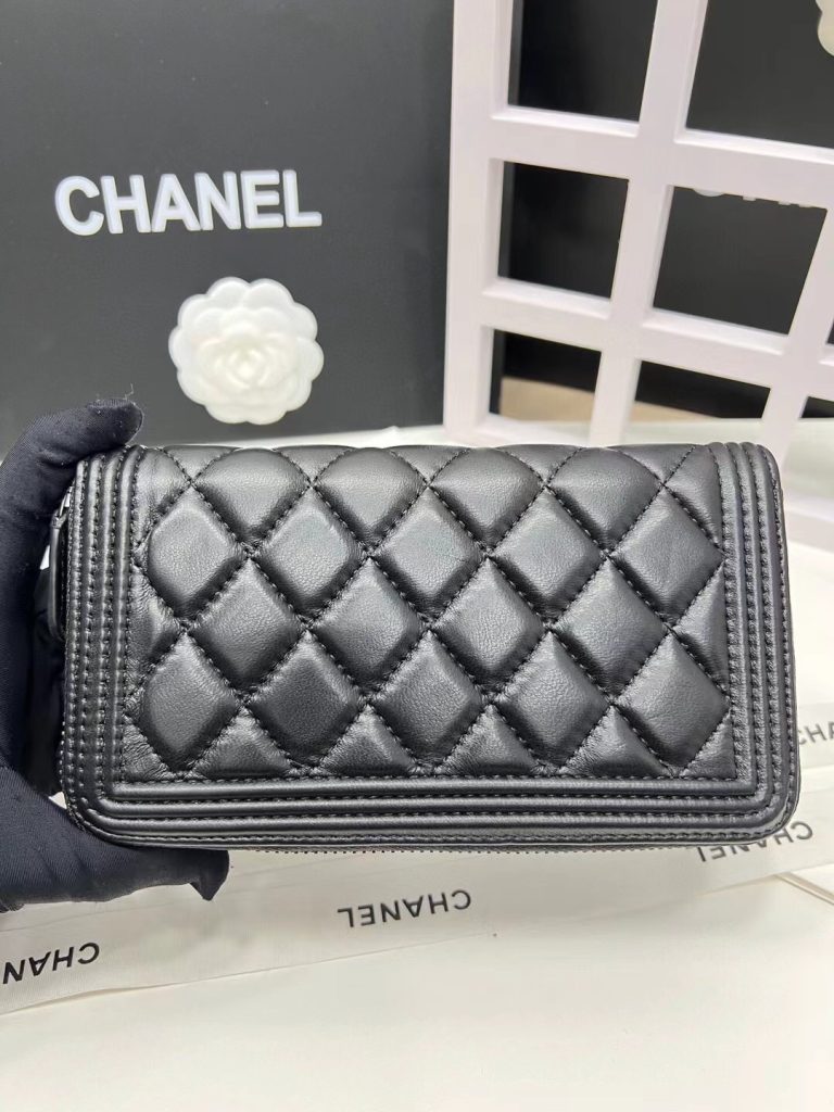 【シャネル】キャビアスキン 長財布 ココマーク金具 上品なブラック レディースウォレット - 画像 4
