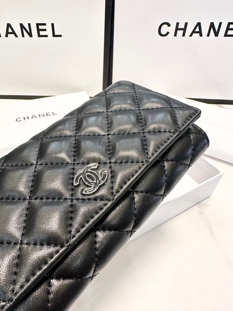【シャネル】キャビアスキン ラウンドファスナー長財布 ココマーク金具 上品なブラックのレディースウォレット - 画像 5