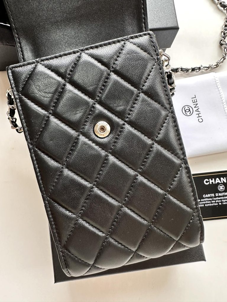 【シャネル】キャビアスキン 長財布 ココマーク金具 上品なブラックのレディースウォレット - 画像 8