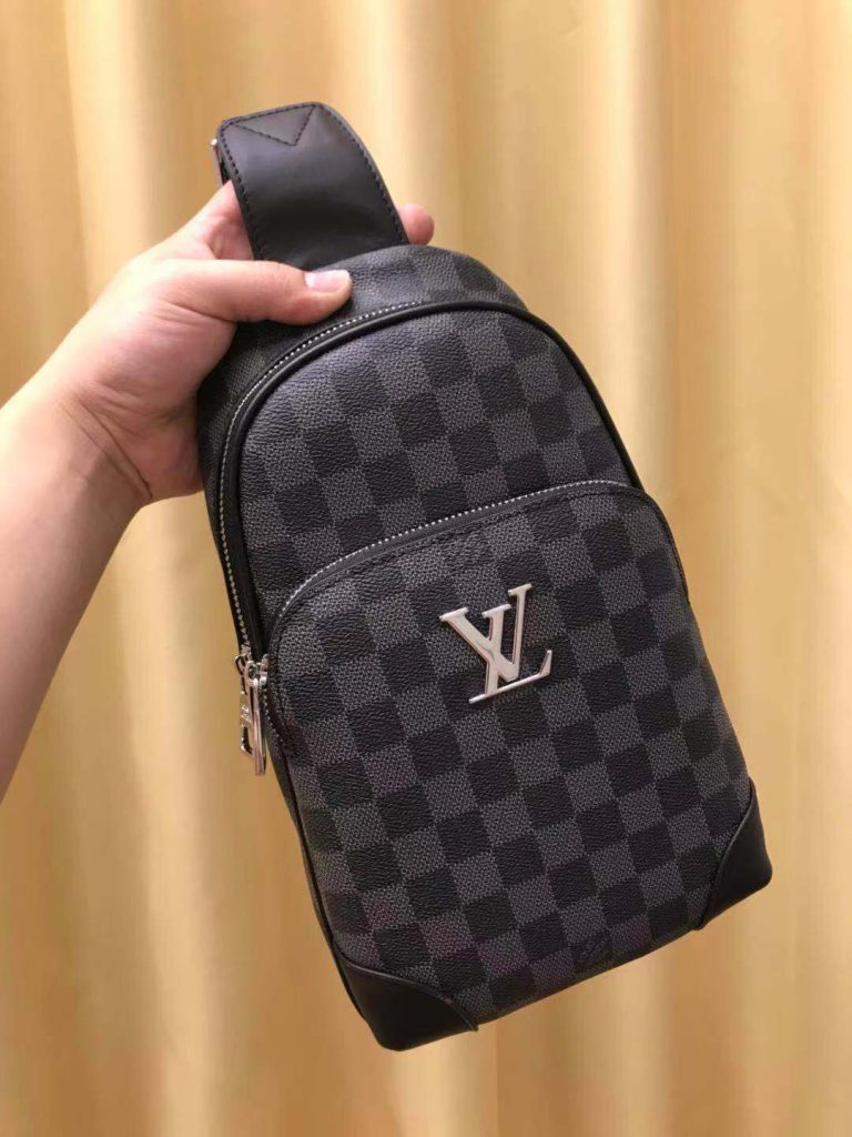LOUIS VUITTON　ルイ ヴィトン　アヴェニュー スリングバッグ　ダミエ/モノグラム　メンズバッグ　ロゴ付け　送料込み 3色 - 画像 4
