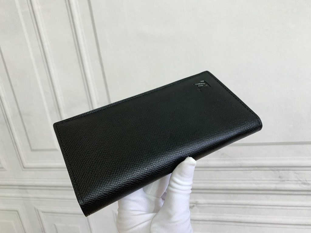 ルイヴィトン(LOUIS VUITTON) 長財布 モノグラム クラシックなデザイン 上質なレザー 上品で高級感あふれる逸品 - 画像 3