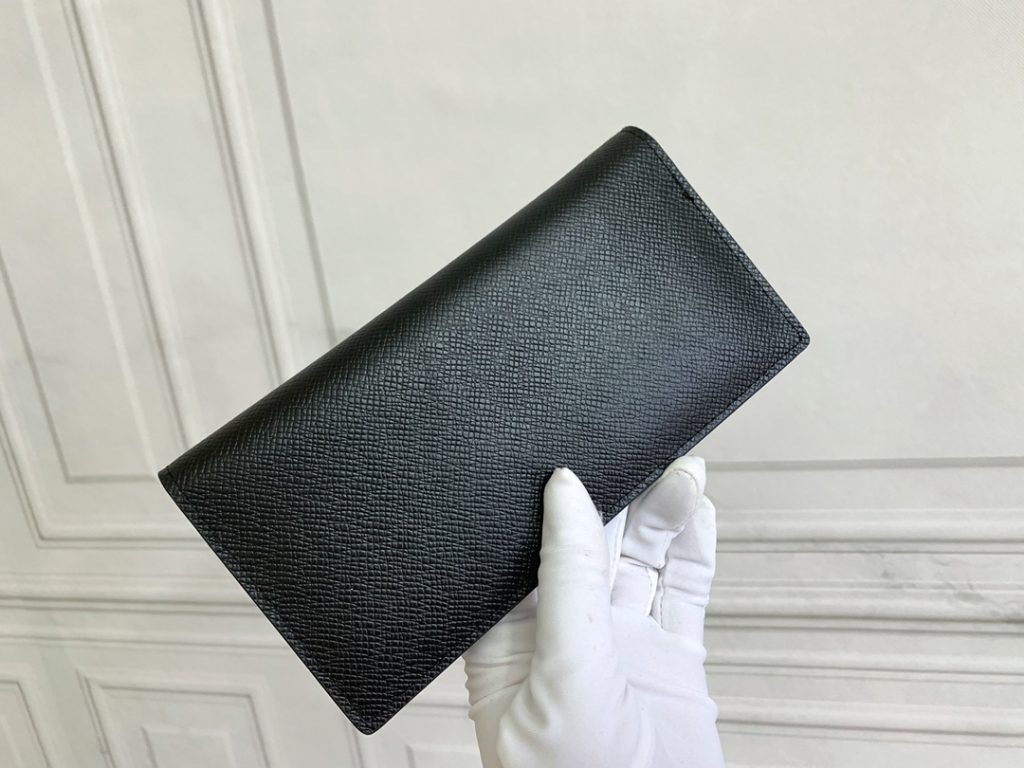ルイヴィトン(LOUIS VUITTON) 長財布 モノグラム クラシックなデザイン 上質なレザー 上品で高級感あふれる逸品 - 画像 4