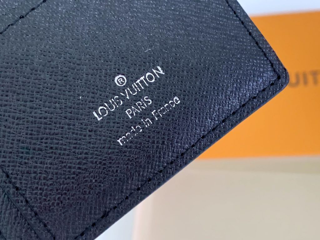 ルイヴィトン(LOUIS VUITTON) 長財布 モノグラム クラシックなデザイン 上質なレザー 上品で高級感あふれる逸品 - 画像 7