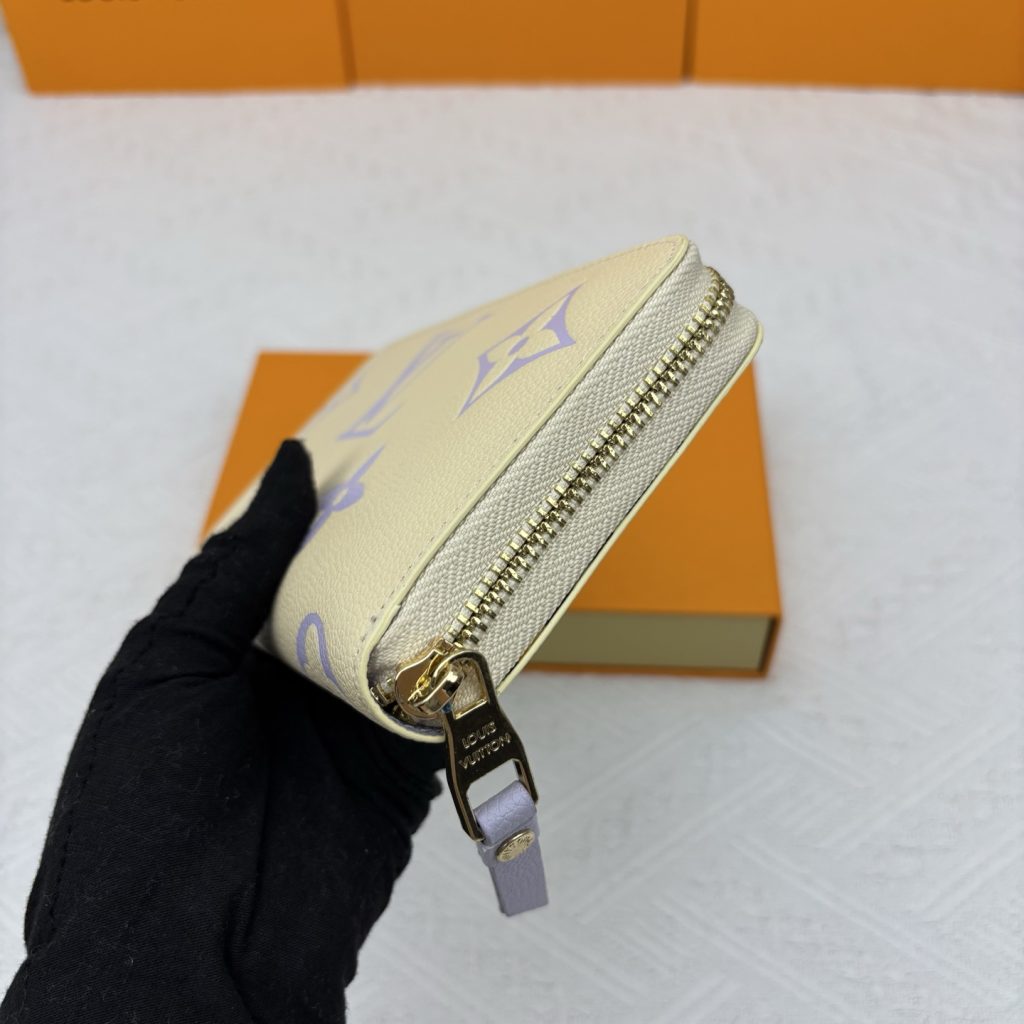 ルイヴィトン 長財布 モノグラム クラシックなデザイン 上質レザー 上品で高級感あふれる逸品です - 画像 3