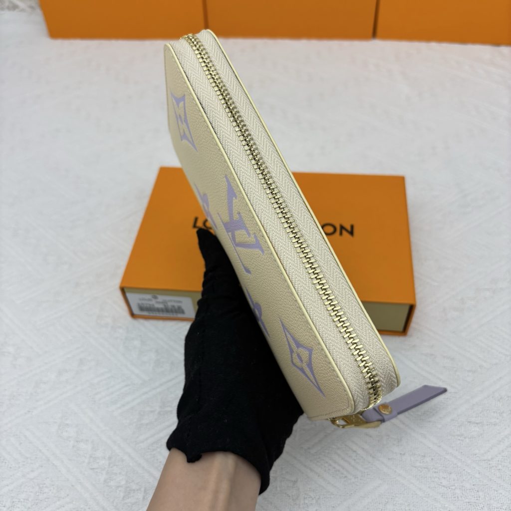 ルイヴィトン 長財布 モノグラム クラシックなデザイン 上質レザー 上品で高級感あふれる逸品です - 画像 4