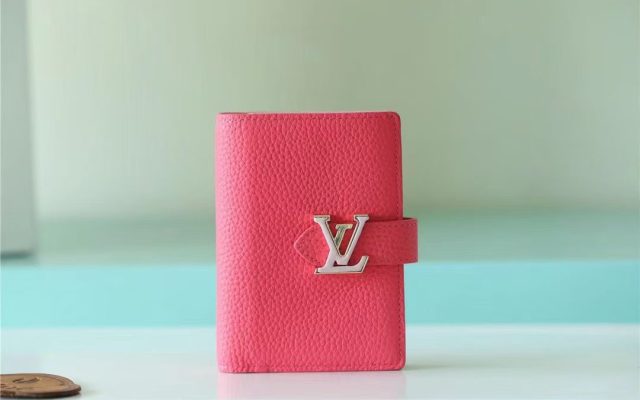 通勤目線で見るLOUIS VUITTONの財布の印象