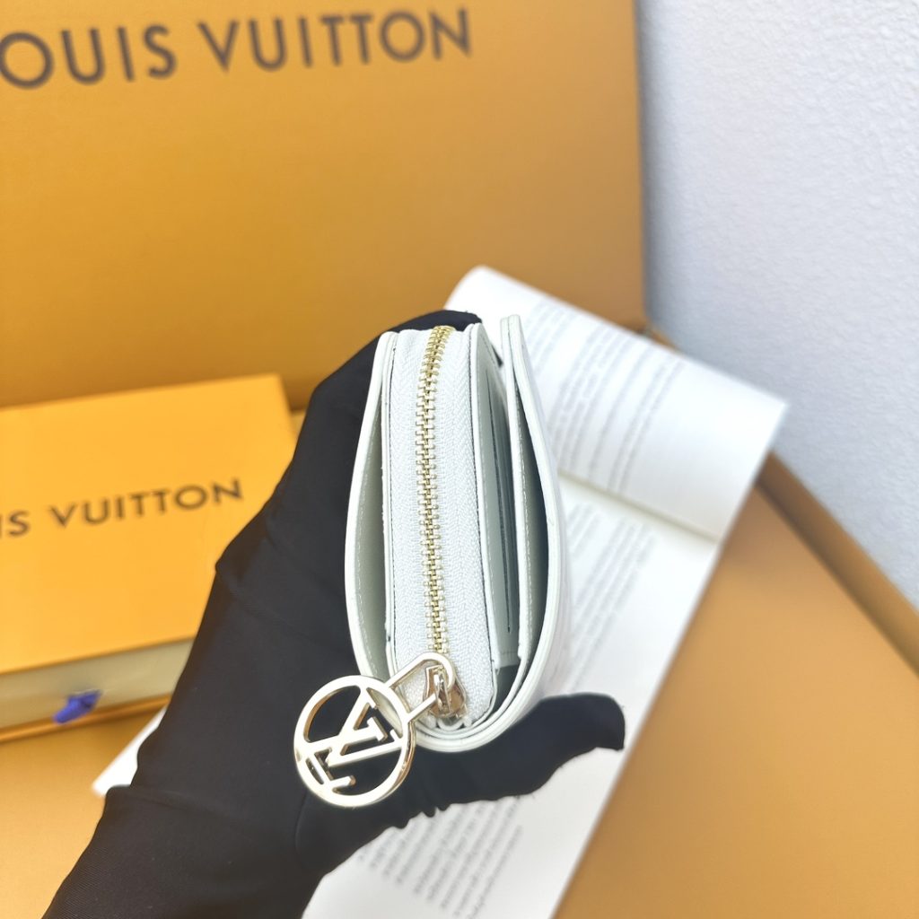 ルイ・ヴィトン モノグラムキャンバス 上品な長財布 レディースに人気の定番モデル - 画像 4