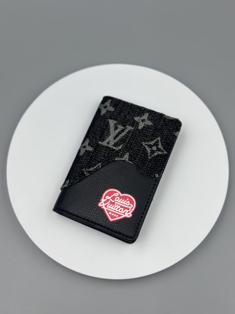 ルイ・ヴィトン モノグラムキャンバス 上品な長財布 レディースへのギフトに最適な定番モデル - 画像 3