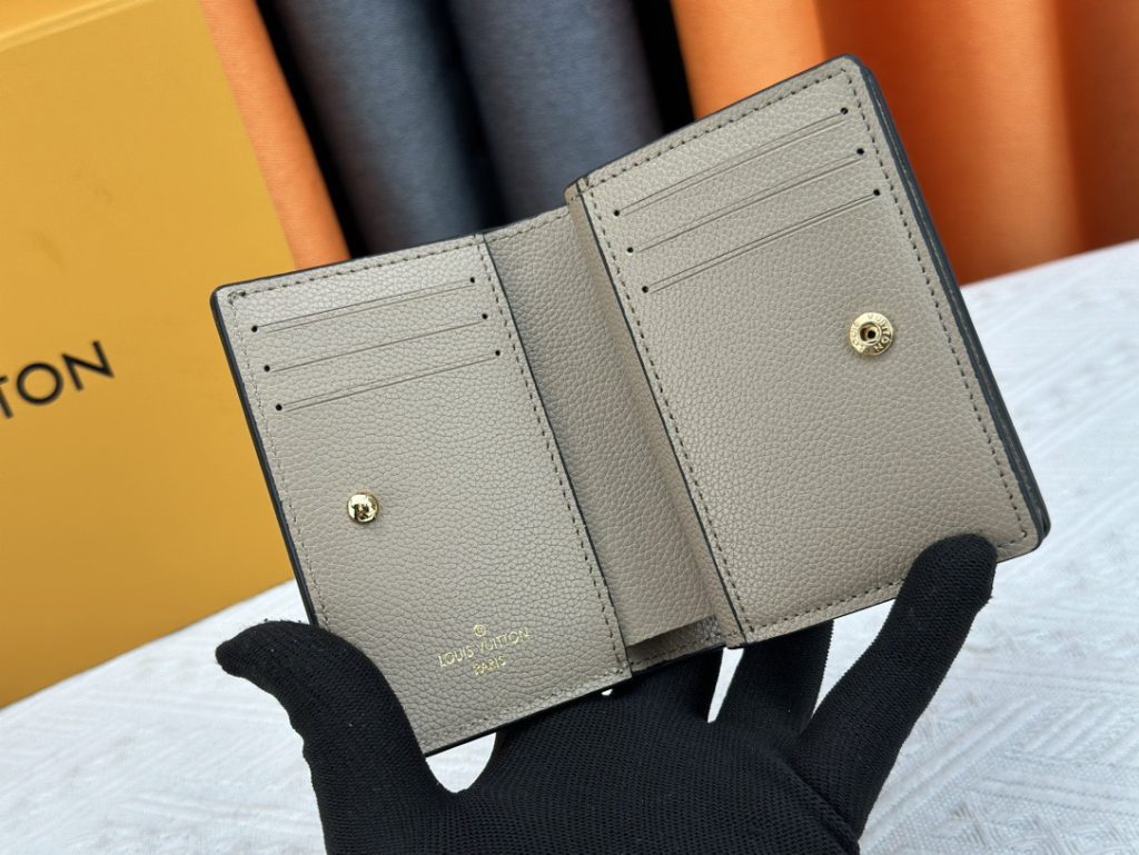 ルイ・ヴィトン モノグラムキャンバス 上品な長財布 レディースへのギフトに最適な定番モデル - 画像 8