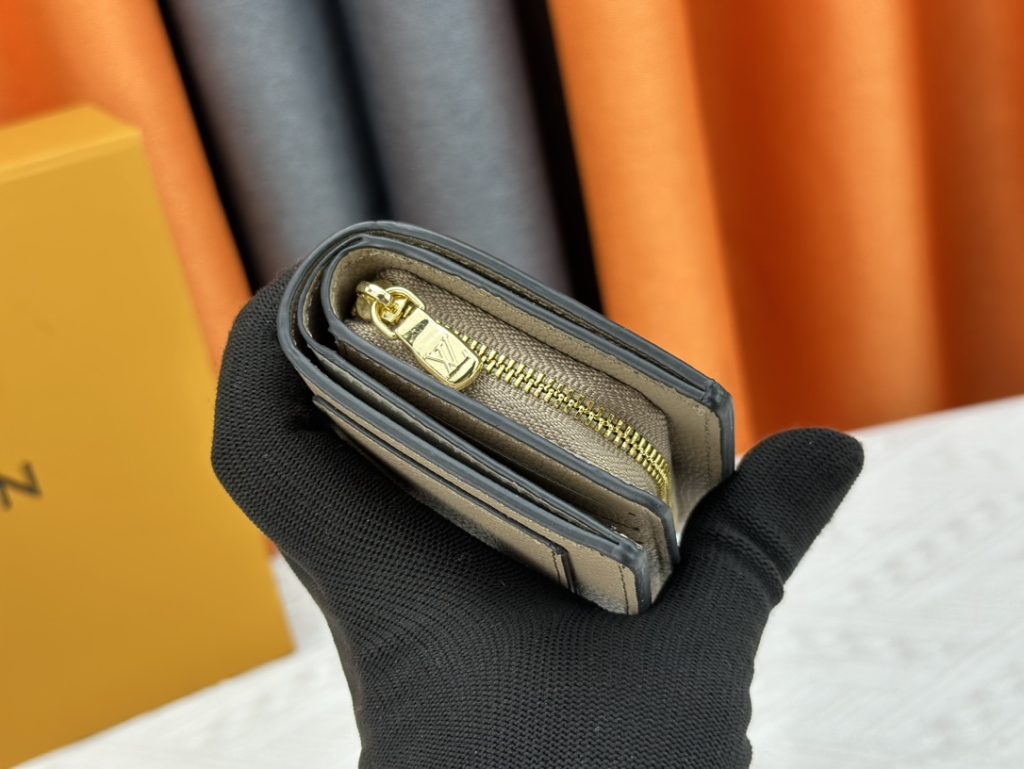 ルイ・ヴィトン モノグラムキャンバス 上品な長財布 レディースに人気の定番モデル - 画像 5