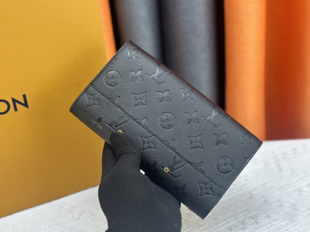 ルイ・ヴィトン モノグラムキャンバス 上品な長財布 レディースへのギフトに最適な定番モデル - 画像 2