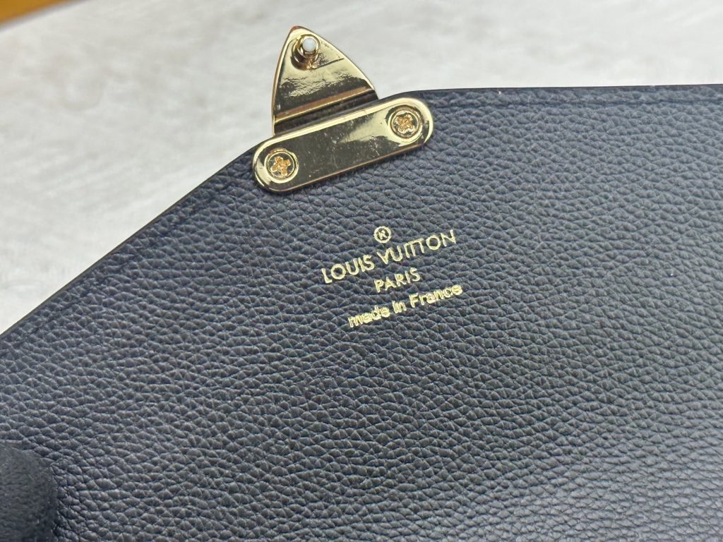 ルイ・ヴィトン モノグラムキャンバス 上品な長財布 レディースへのギフトに最適な定番モデル - 画像 8