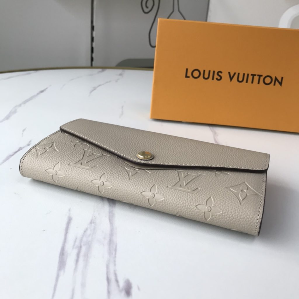ルイ・ヴィトン モノグラムキャンバス 上品な長財布 レディースへのギフトに最適な定番モデル - 画像 3