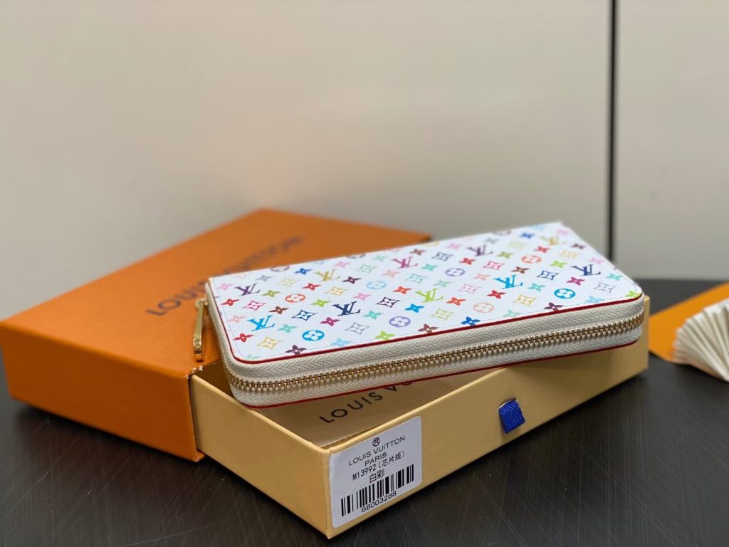 ルイ・ヴィトン モノグラムキャンバス 上品な長財布 レディースのギフトに最適な定番モデル - 画像 4