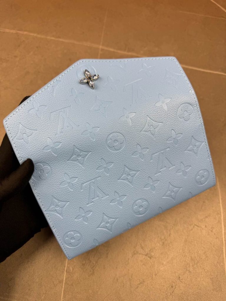 ルイ・ヴィトン モノグラムキャンバス 上品な長財布 レディースのギフトや普段使いに最適 - 画像 4