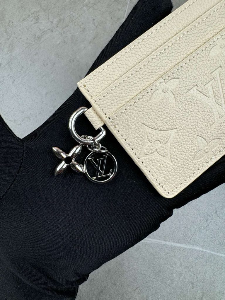 ルイ・ヴィトン モノグラムキャンバス 上品な長財布 レディースに人気の定番モデル - 画像 6