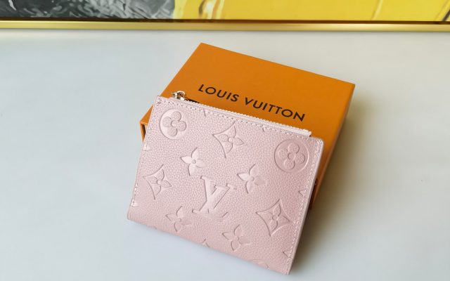 ルイ・ヴィトン モノグラムキャンバス 上品な長財布 レディース ギフトにも最適な定番モデル