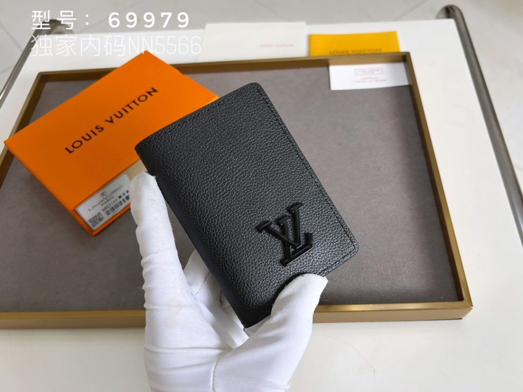 ルイ・ヴィトン モノグラムキャンバス 上品な長財布 レディース向け ギフトにも最適 - 画像 4