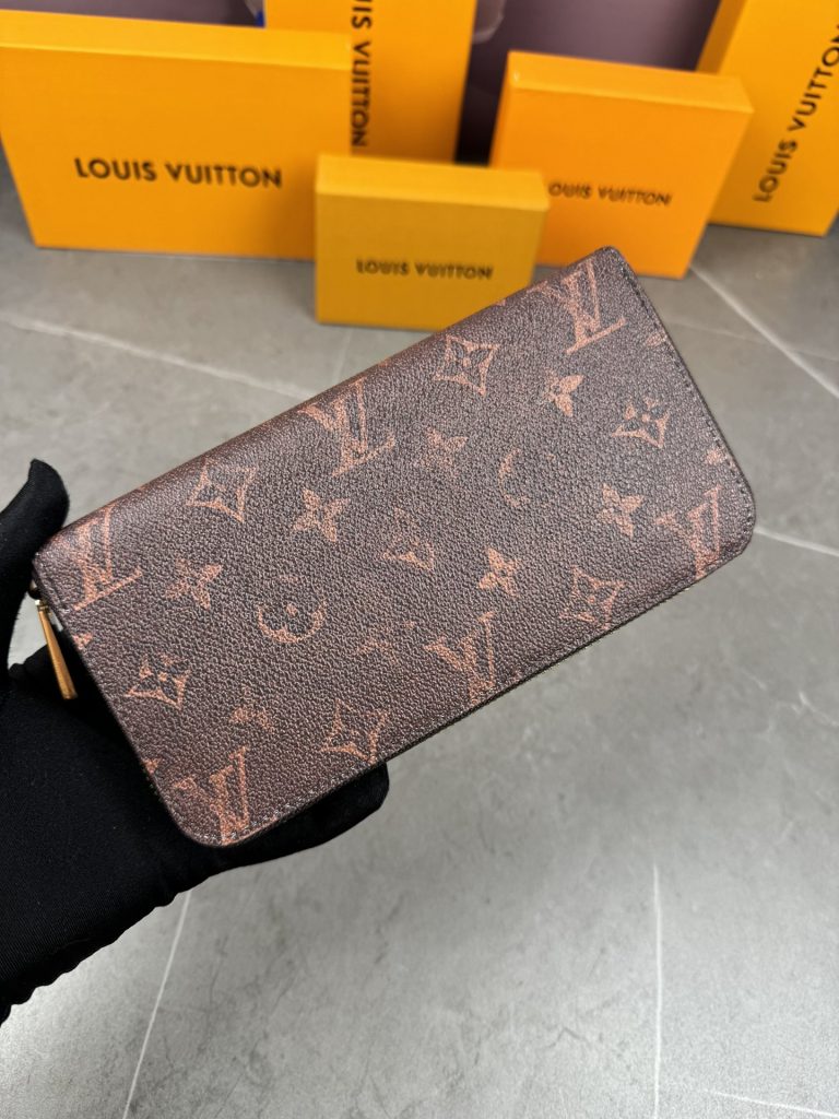 ルイ・ヴィトン モノグラムキャンバス 上品な長財布 ビジネスやギフトシーンに最適な定番モデル - 画像 2