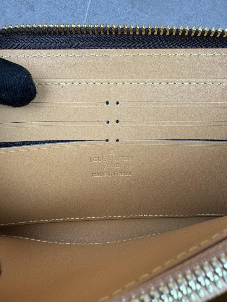 ルイ・ヴィトン モノグラムキャンバス 上品な長財布 ビジネスやギフトシーンに最適な定番モデル - 画像 8