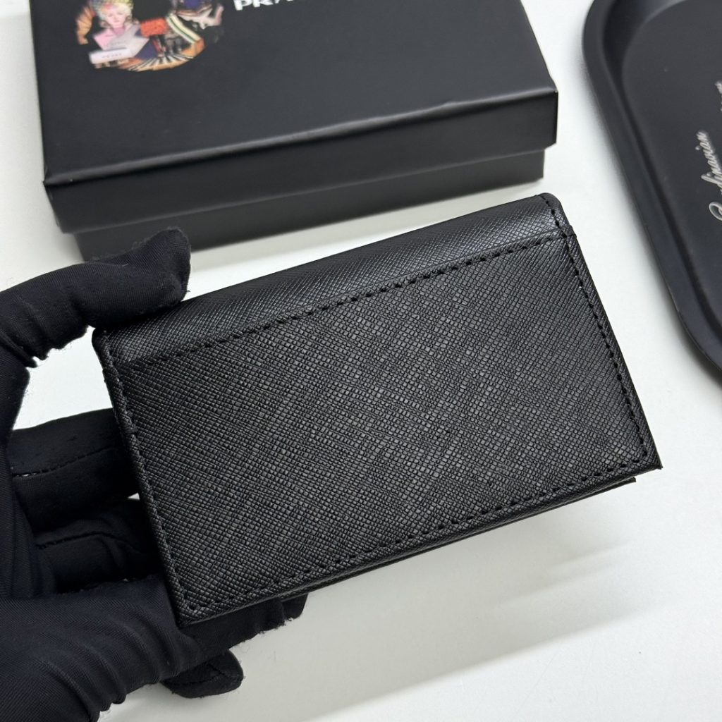 プラダ モノグラムキャンバス 上品な長財布 レディース人気モデル ギフトにも最適 - 画像 4