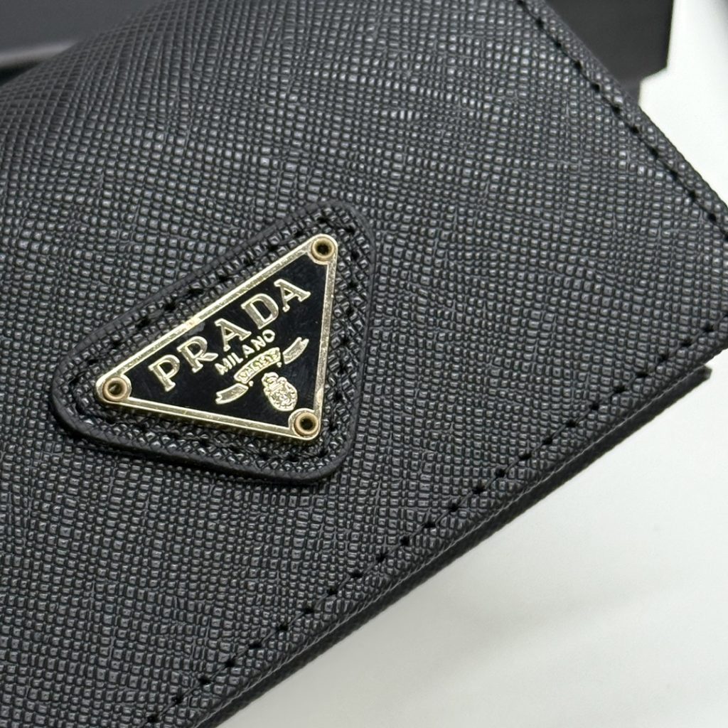 プラダ モノグラムキャンバス 上品な長財布 レディース ギフトにも最適な定番モデル - 画像 5